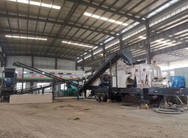 建筑垃圾使得移動破碎站設備努力作業(yè)綻放綠色再生的光彩