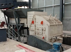 移動式混凝土破碎機械設(shè)備廠家報價,江蘇建筑垃圾處理方案
